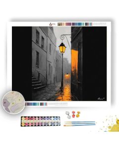 GOLDEN STREET LAMP B&W - Paint by Numbers Full Kit