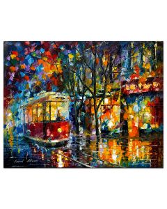 RED TRAM IN THE RAINY CITY