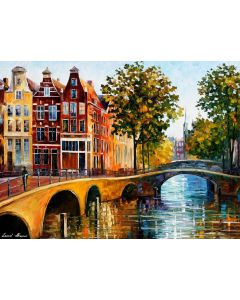 THE GATEWAY TO AMSTERDAM